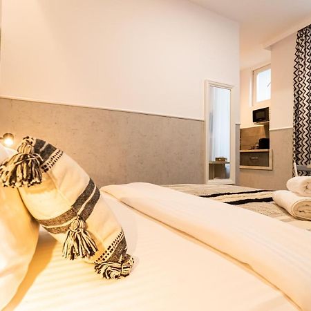 Okbrasov - Apartment & Studio In The Heart Of Old Town, Moments Away From The Black Church Εξωτερικό φωτογραφία